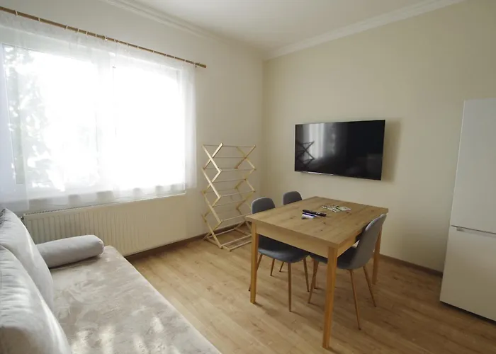 Csilla * 凯奇凯梅特